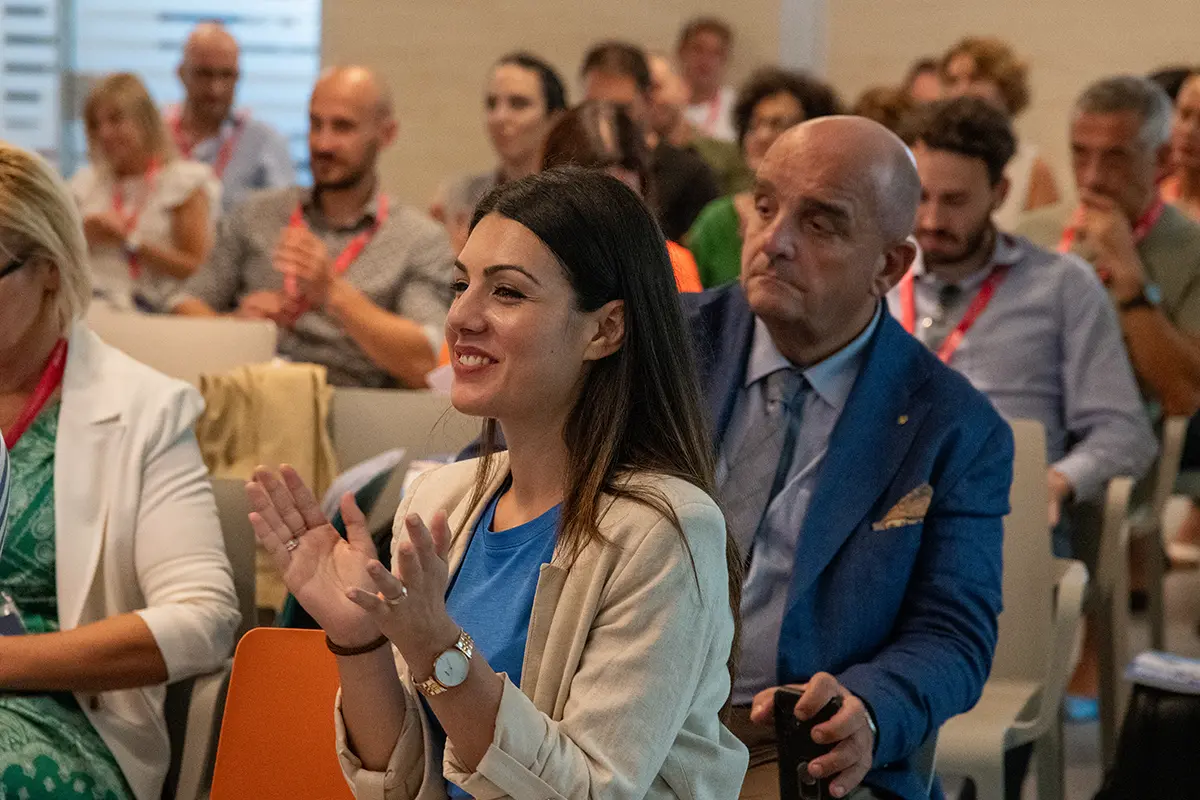 Azienda Intelligente: masterclass Simest: Evento brescia - Polo innovativo Azienda Intelligente: masterclass Simest: Evento brescia - Polo innovativo