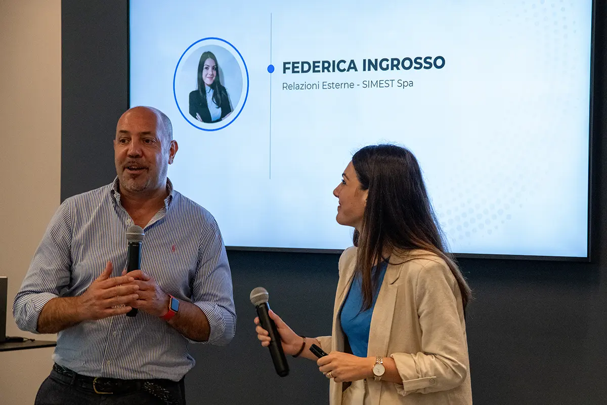 Azienda Intelligente: masterclass Simest: Federica Ingrosso - Polo innovativo Azienda Intelligente: masterclass Simest: Federica Ingrosso - Polo innovativo